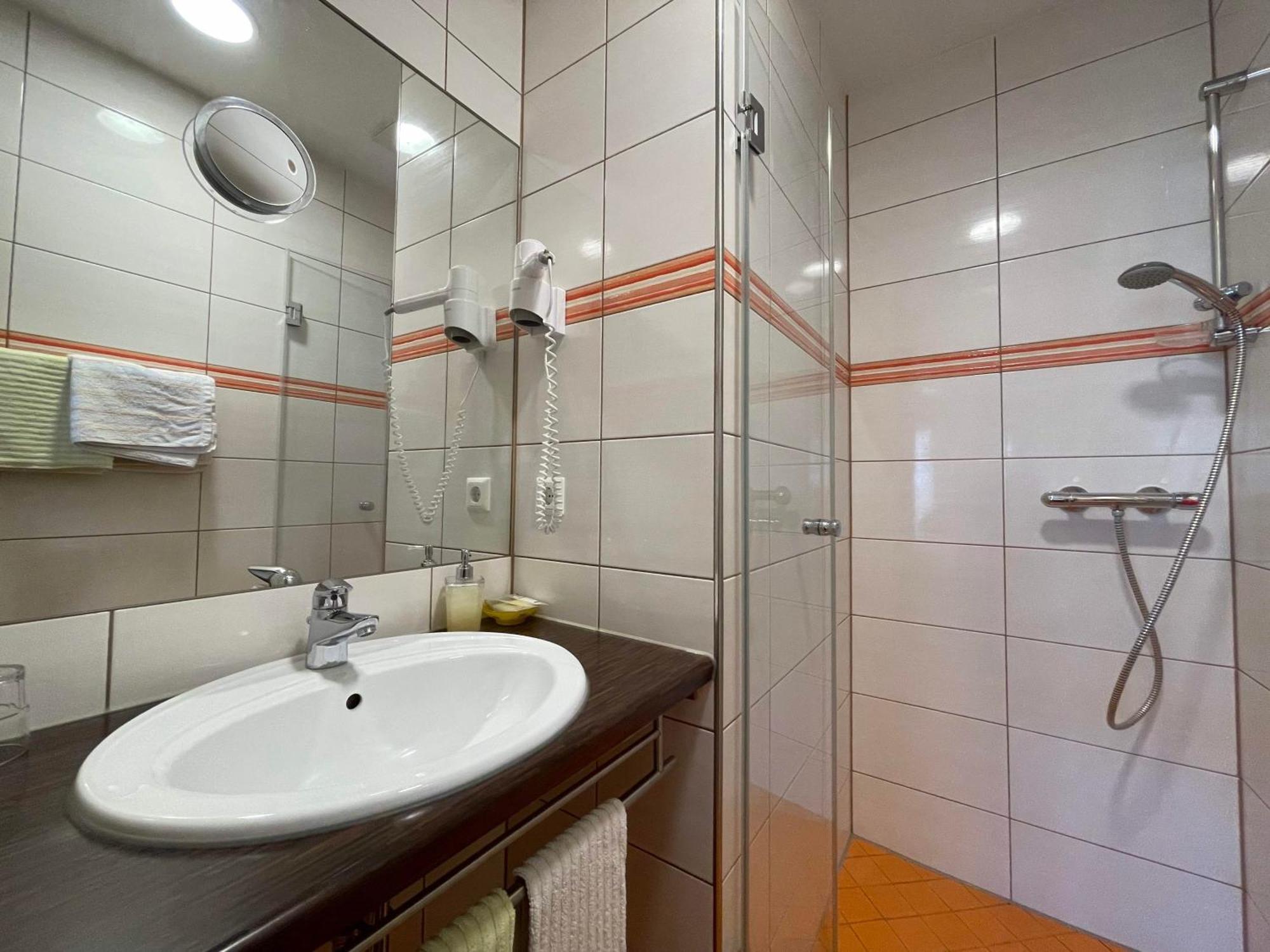 Rothsee Hotel Allersberg Dış mekan fotoğraf